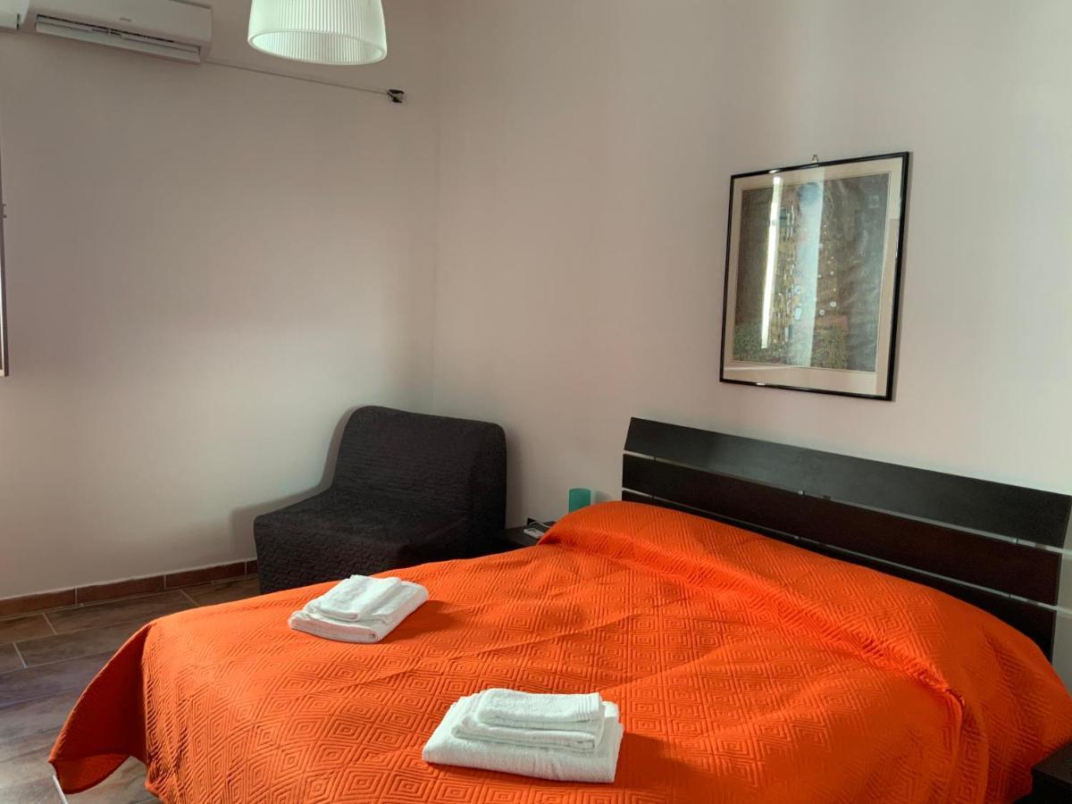 Apartment Ballaro House *